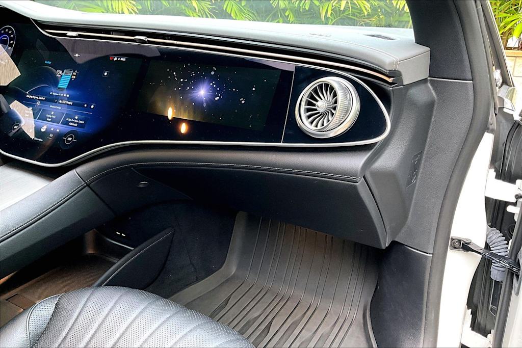 Thumbnail: 2022 Mercedes-Benz EQS - 24