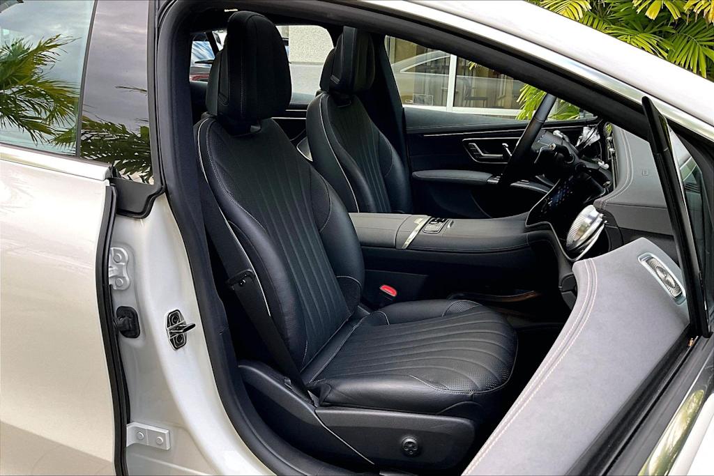 Thumbnail: 2022 Mercedes-Benz EQS - 10