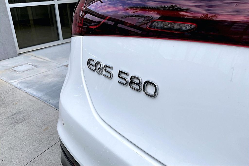 Thumbnail: 2022 Mercedes-Benz EQS - 6