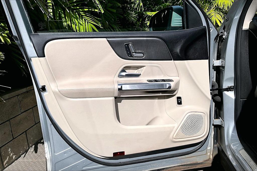 Thumbnail: 2021 Mercedes-Benz GLB - 28