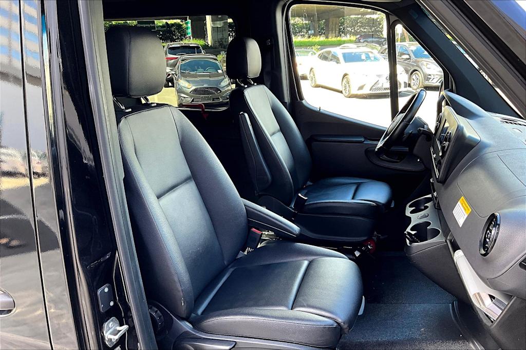 Thumbnail: 2022 Mercedes-Benz Sprinter - 12