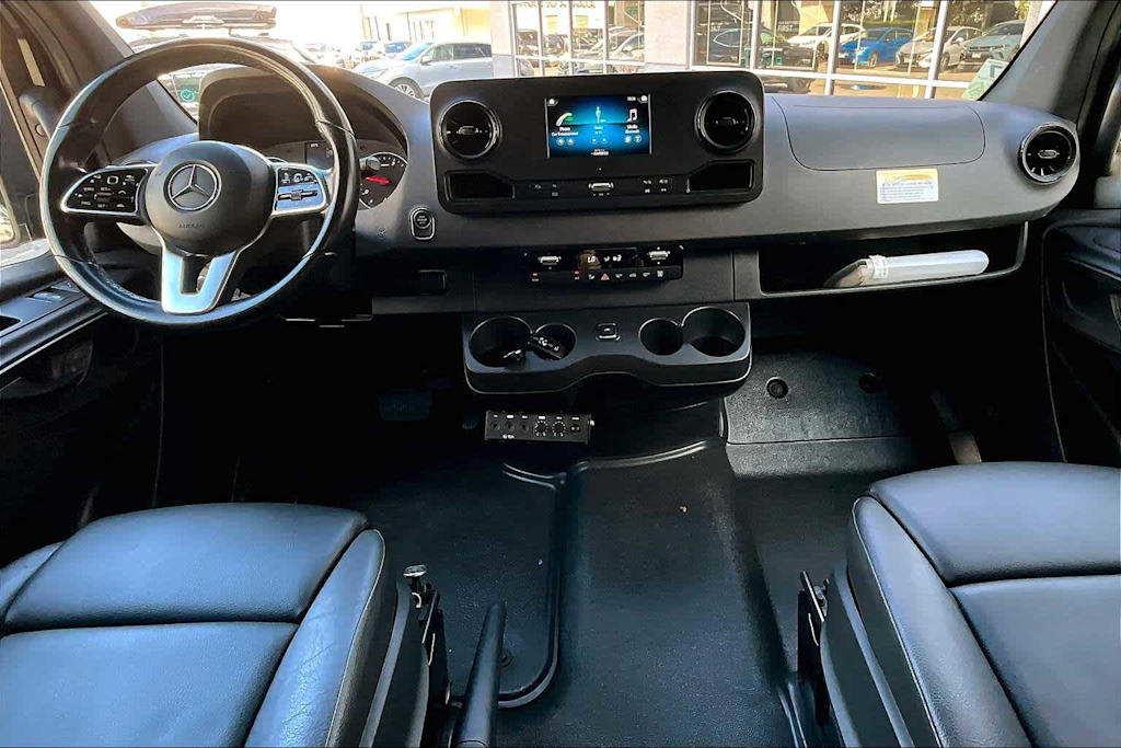 Thumbnail: 2022 Mercedes-Benz Sprinter - 10