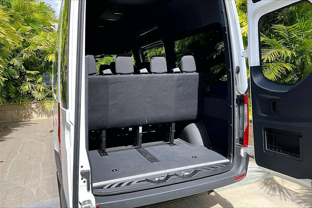 Thumbnail: 2024 Mercedes-Benz Sprinter - 21