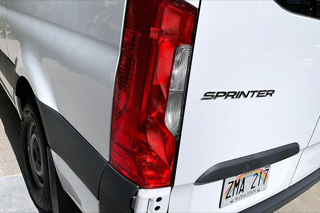 Thumbnail: 2024 Mercedes-Benz Sprinter - 32