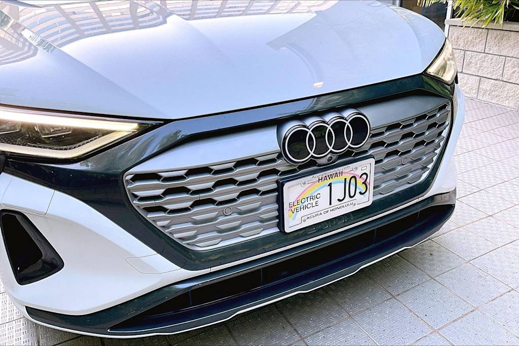 Thumbnail: 2024 Audi Q8 e-tron - 33