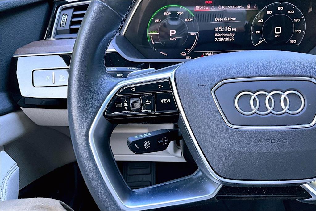 Thumbnail: 2024 Audi Q8 e-tron - 25