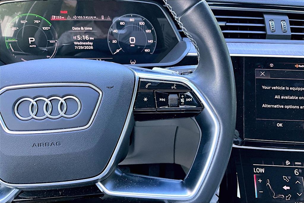 Thumbnail: 2024 Audi Q8 e-tron - 26
