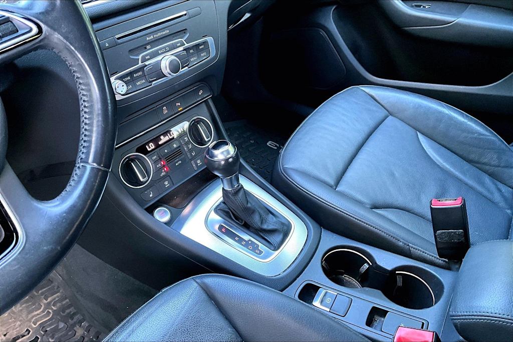 Thumbnail: 2016 Audi Q3 - 16