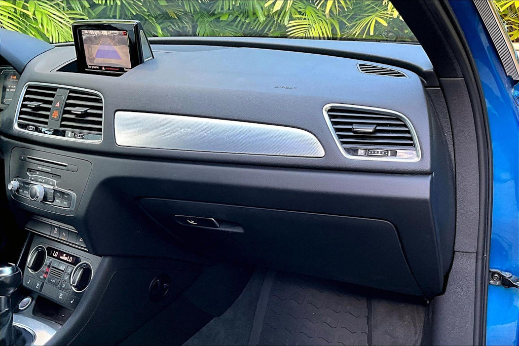 Thumbnail: 2016 Audi Q3 - 24