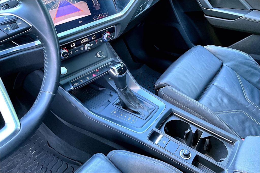 Thumbnail: 2020 Audi Q3 - 16