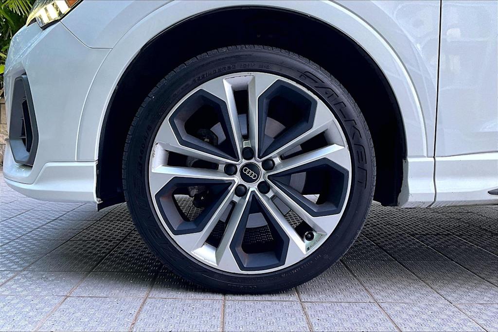 Thumbnail: 2020 Audi Q3 - 8