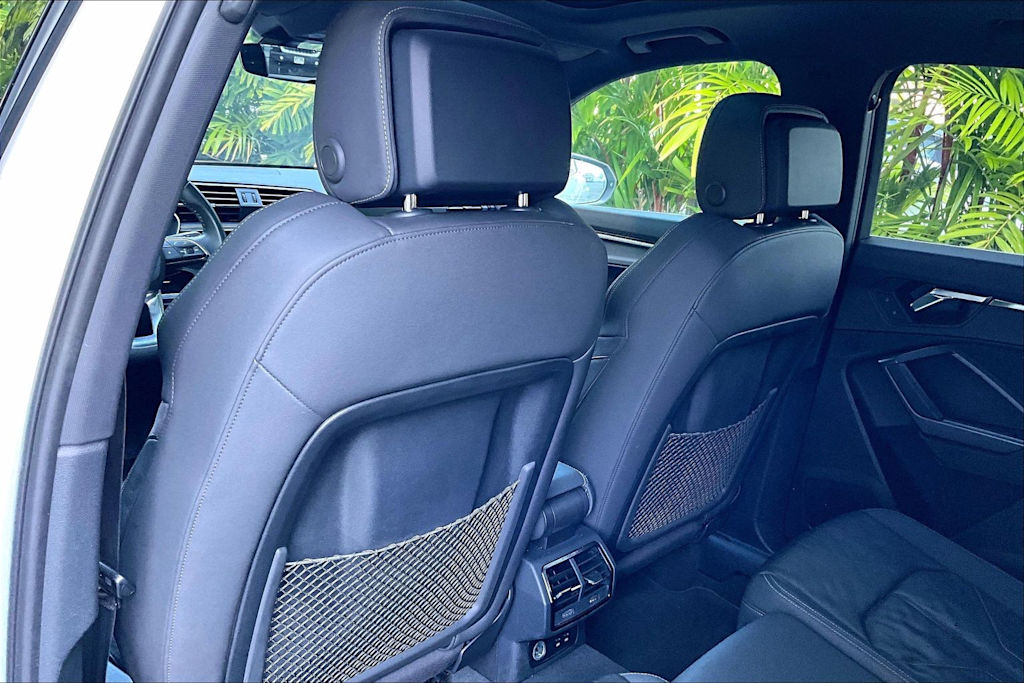 Thumbnail: 2020 Audi Q3 - 12