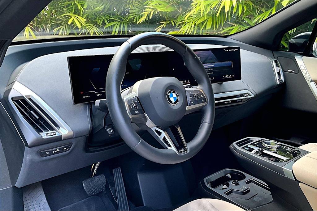 Thumbnail: 2025 BMW iX - 2