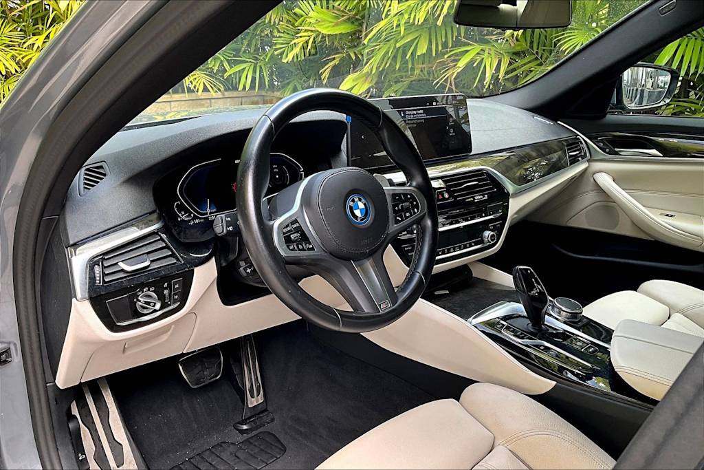 Thumbnail: 2023 BMW 5 Series - 2