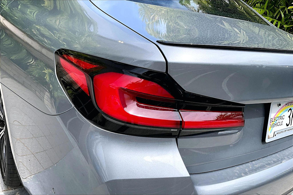 Thumbnail: 2023 BMW 5 Series - 32