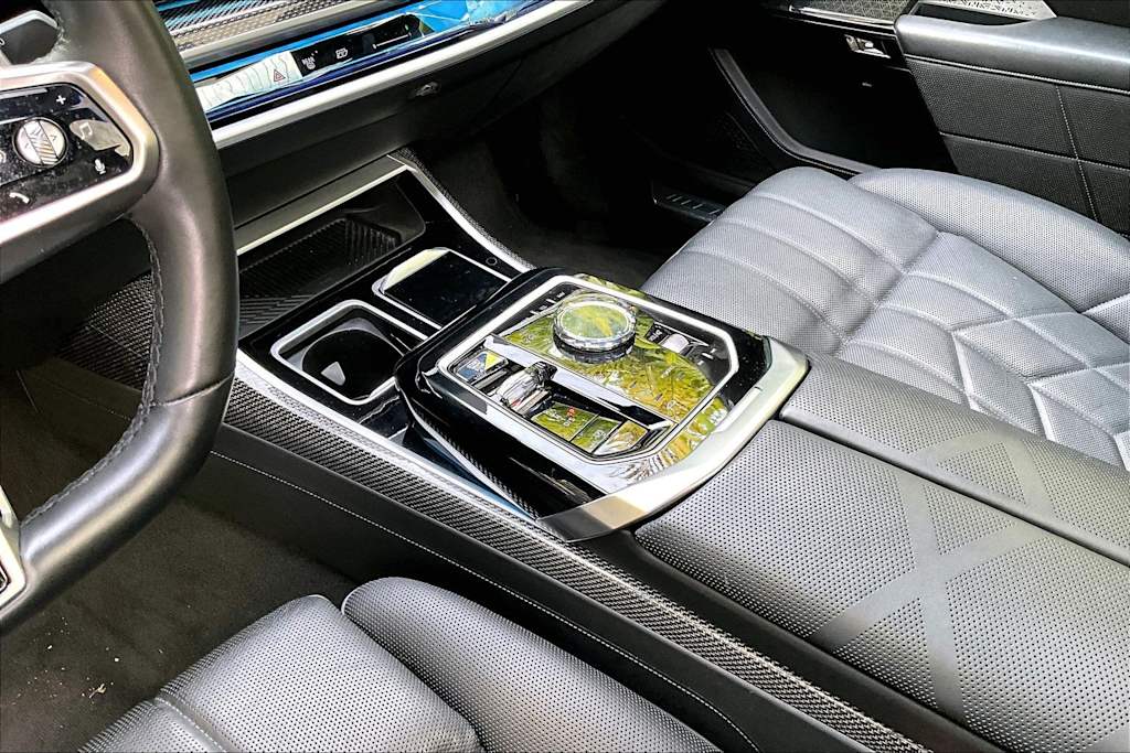 Thumbnail: 2023 BMW 7 Series - 15