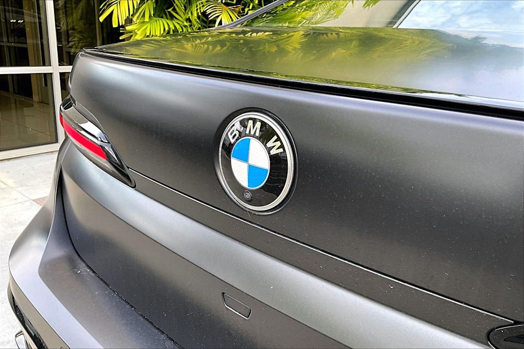 Thumbnail: 2023 BMW 7 Series - 7