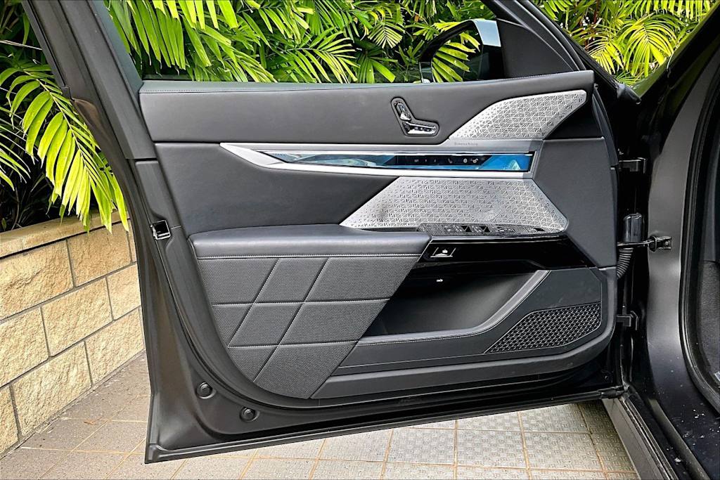 Thumbnail: 2023 BMW 7 Series - 26
