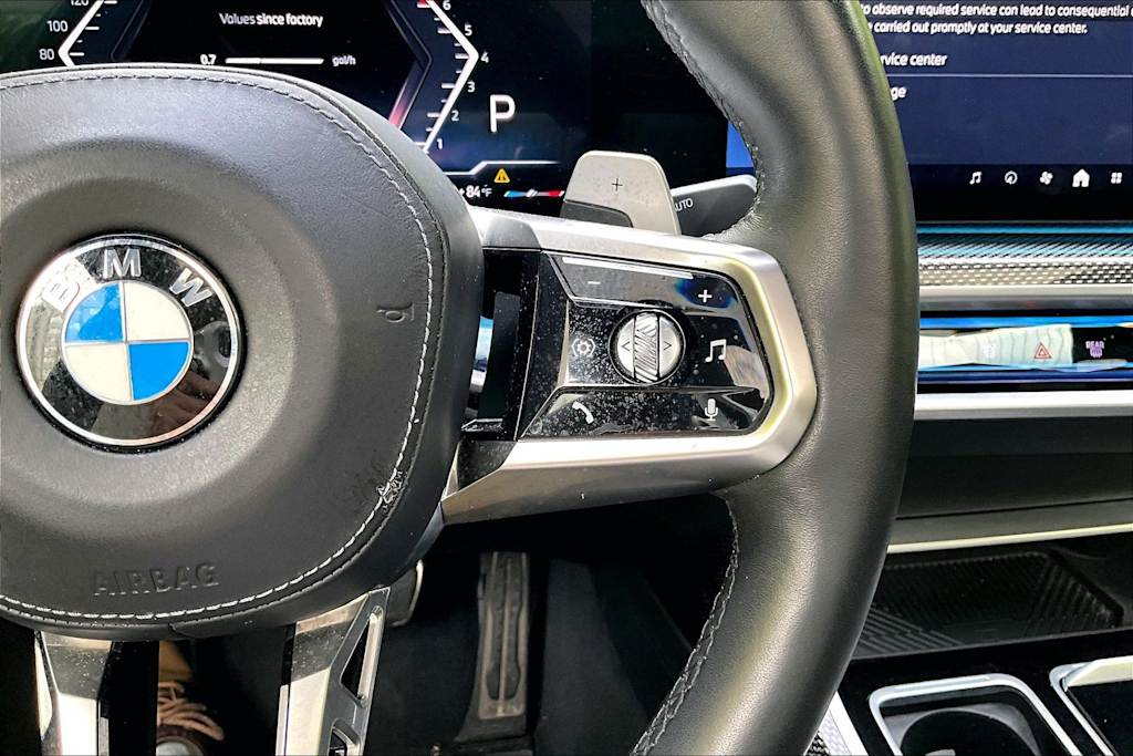 Thumbnail: 2023 BMW 7 Series - 24