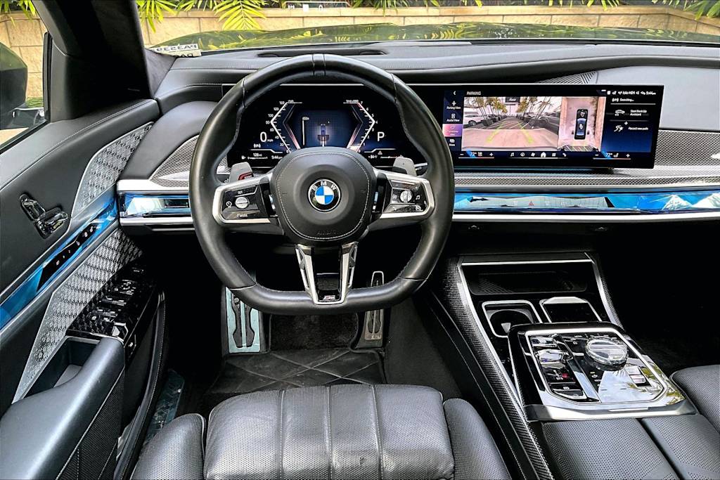Thumbnail: 2023 BMW 7 Series - 13