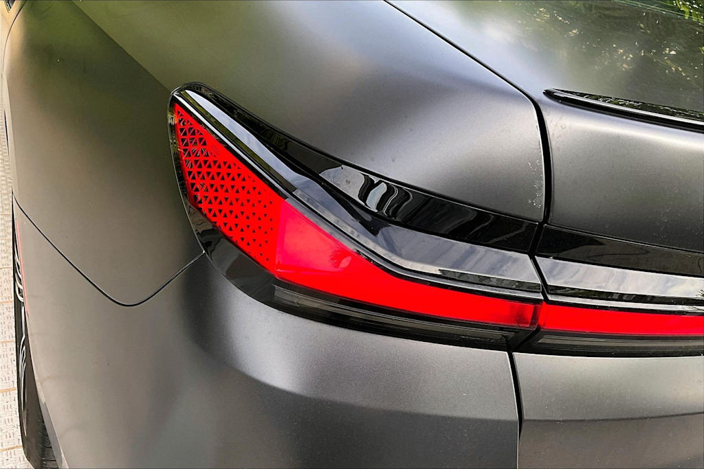 Thumbnail: 2023 BMW 7 Series - 30