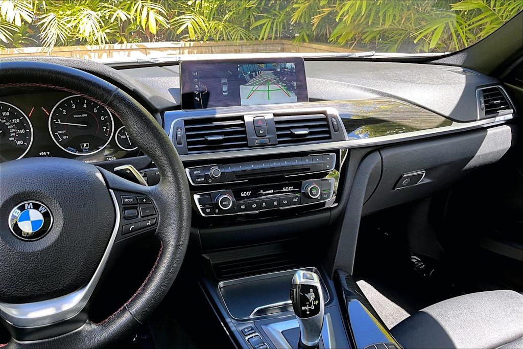 Thumbnail: 2017 BMW 3 Series - 15