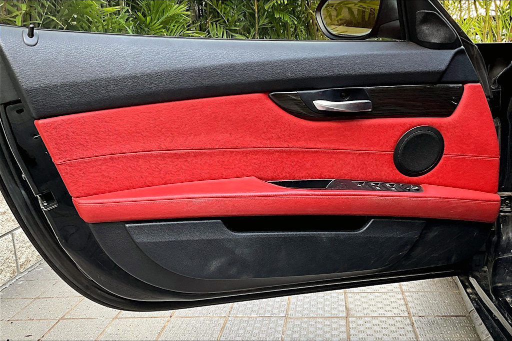 Thumbnail: 2014 BMW Z4 - 28