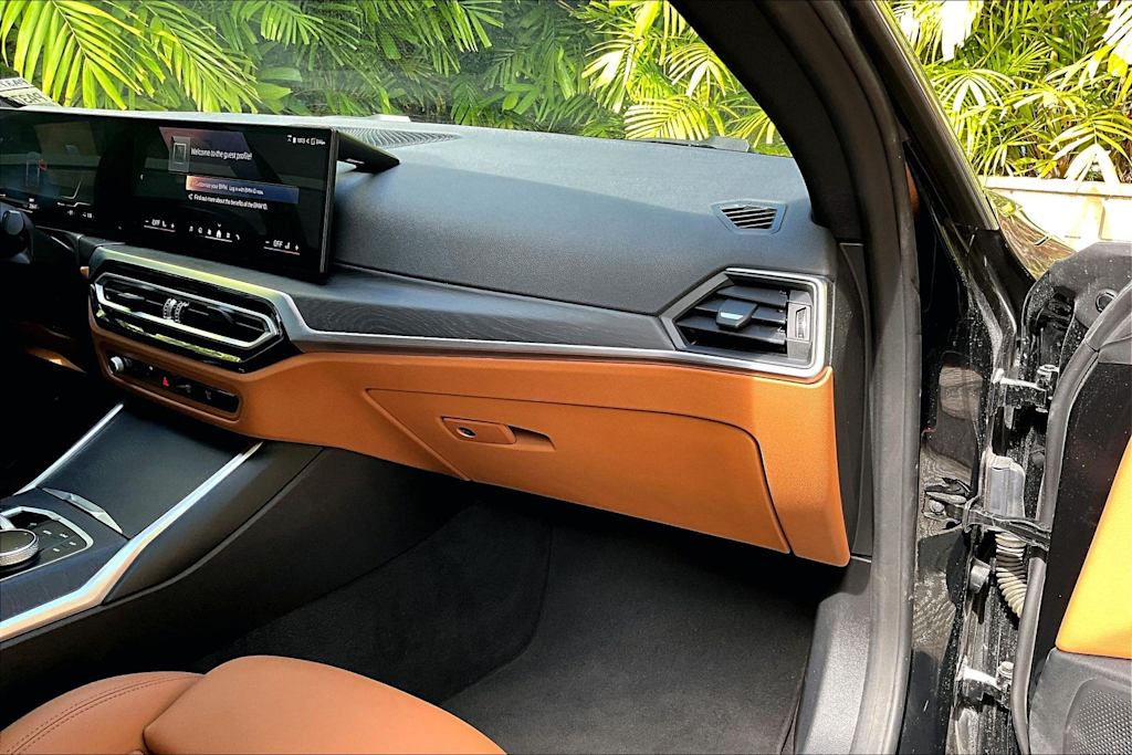 Thumbnail: 2024 BMW i4 - 24