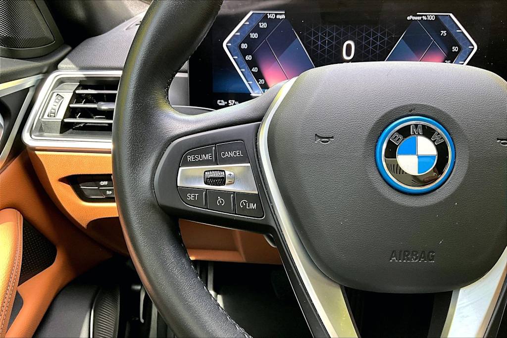 Thumbnail: 2024 BMW i4 - 25