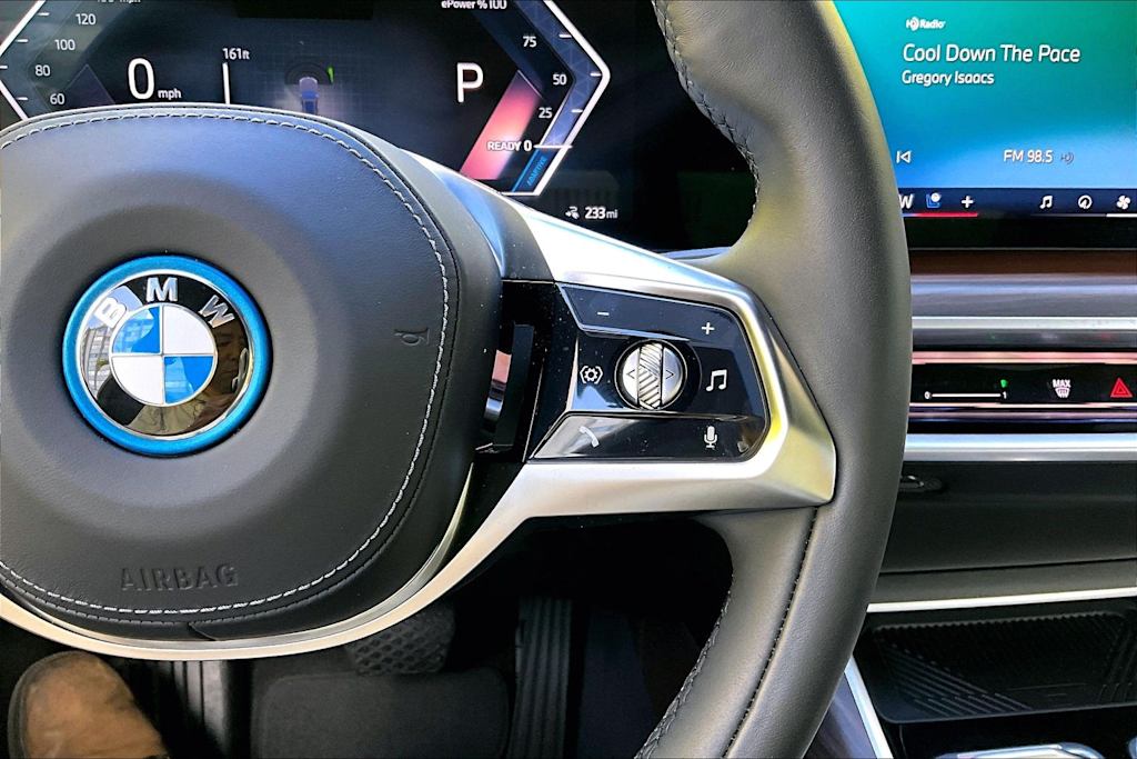 Thumbnail: 2023 BMW i7 - 26