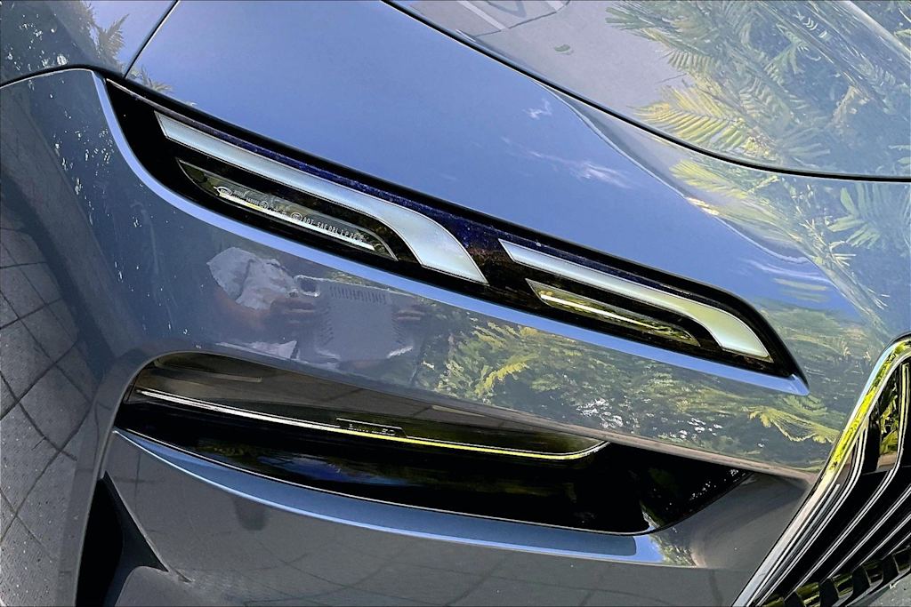 Thumbnail: 2023 BMW i7 - 31