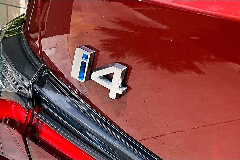Thumbnail: 2023 BMW i4 - 7