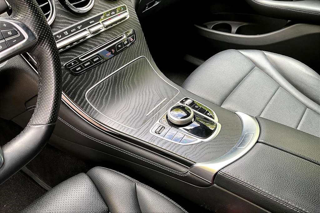 Thumbnail: 2019 Mercedes-Benz GLC - 17