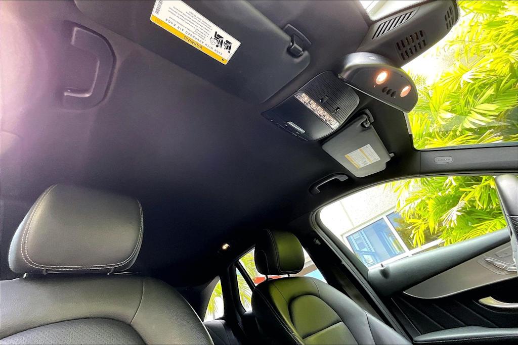 Thumbnail: 2019 Mercedes-Benz GLC - 30
