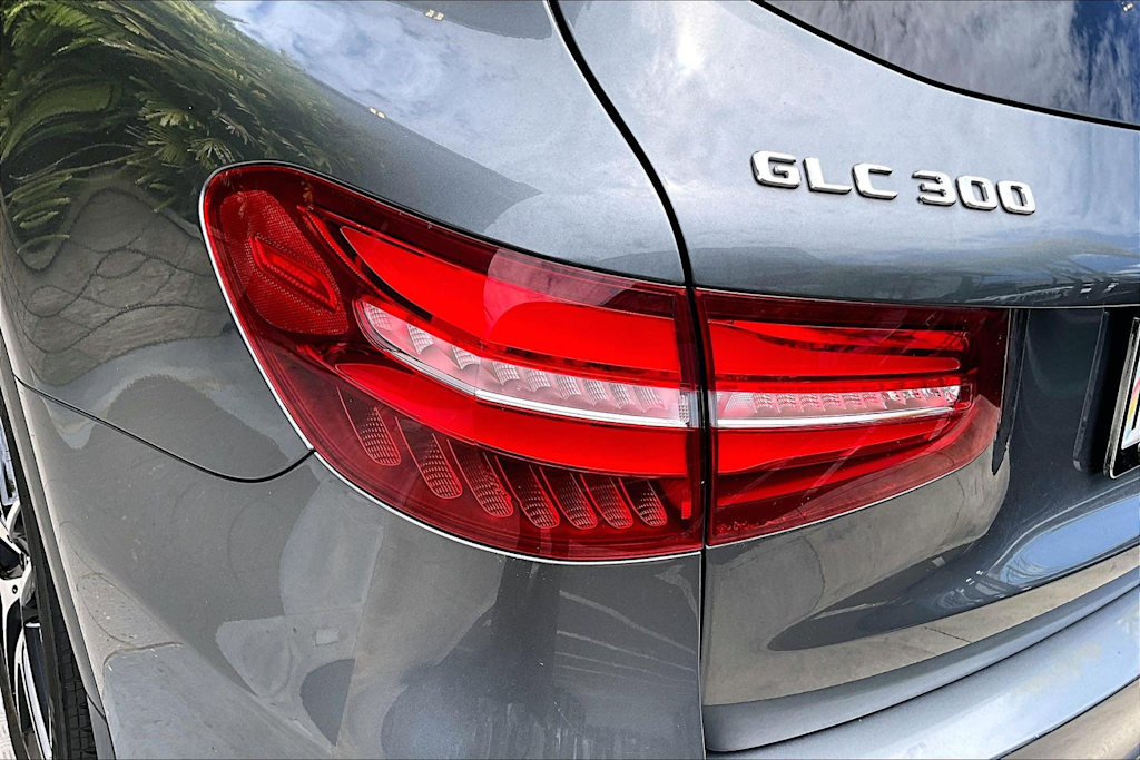 Thumbnail: 2019 Mercedes-Benz GLC - 32