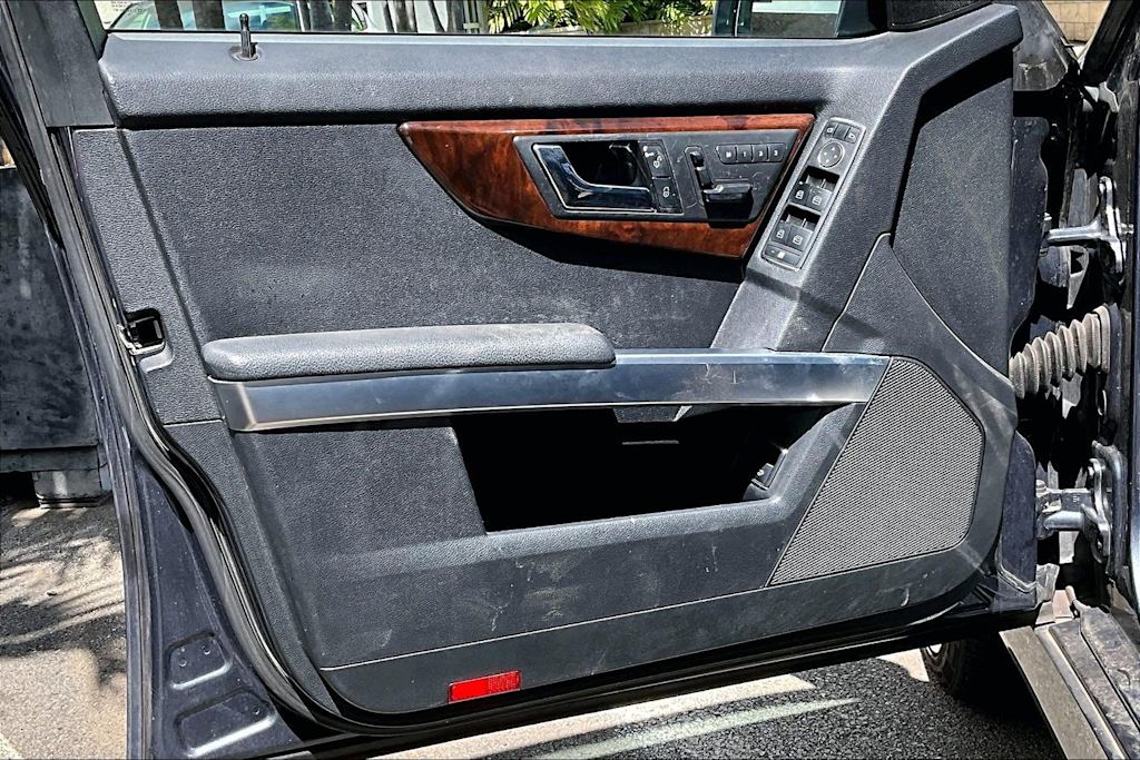 Thumbnail: 2011 Mercedes-Benz GLK - 27