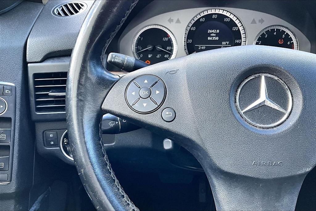 Thumbnail: 2011 Mercedes-Benz GLK - 25