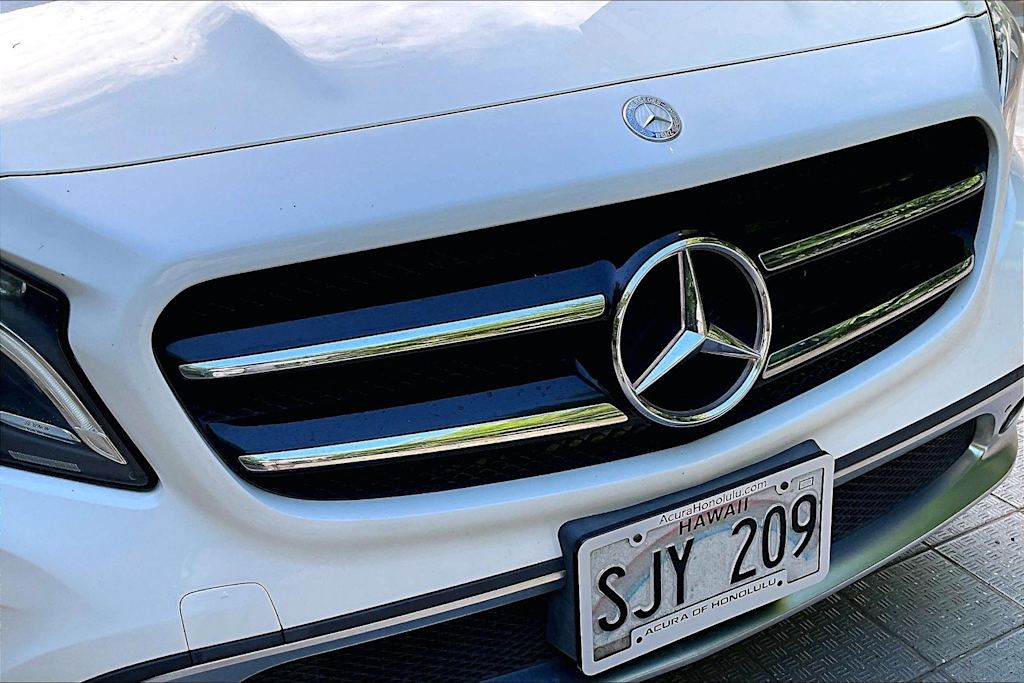 Thumbnail: 2015 Mercedes-Benz GLA - 33