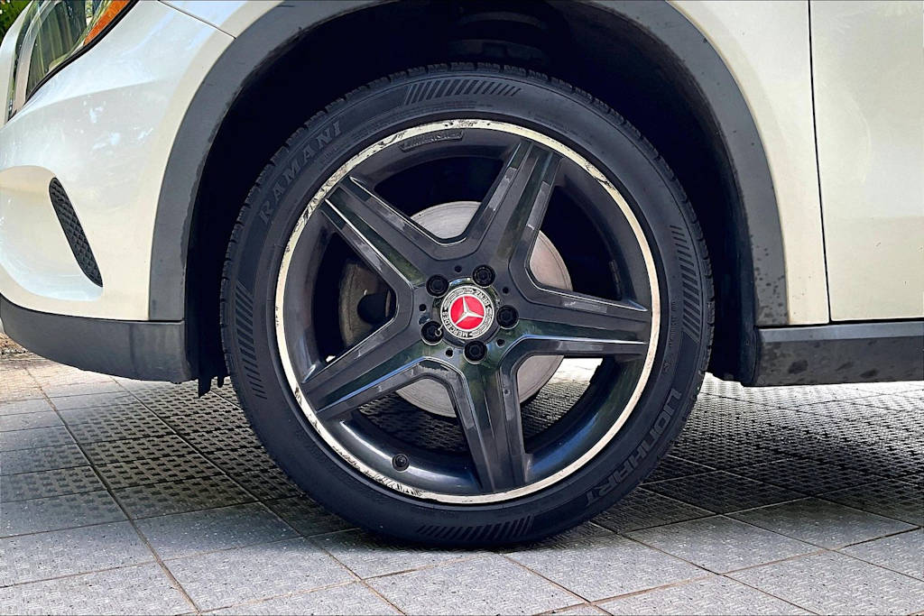 Thumbnail: 2015 Mercedes-Benz GLA - 8