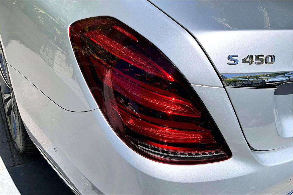 Thumbnail: 2019 Mercedes-Benz S-Class - 32