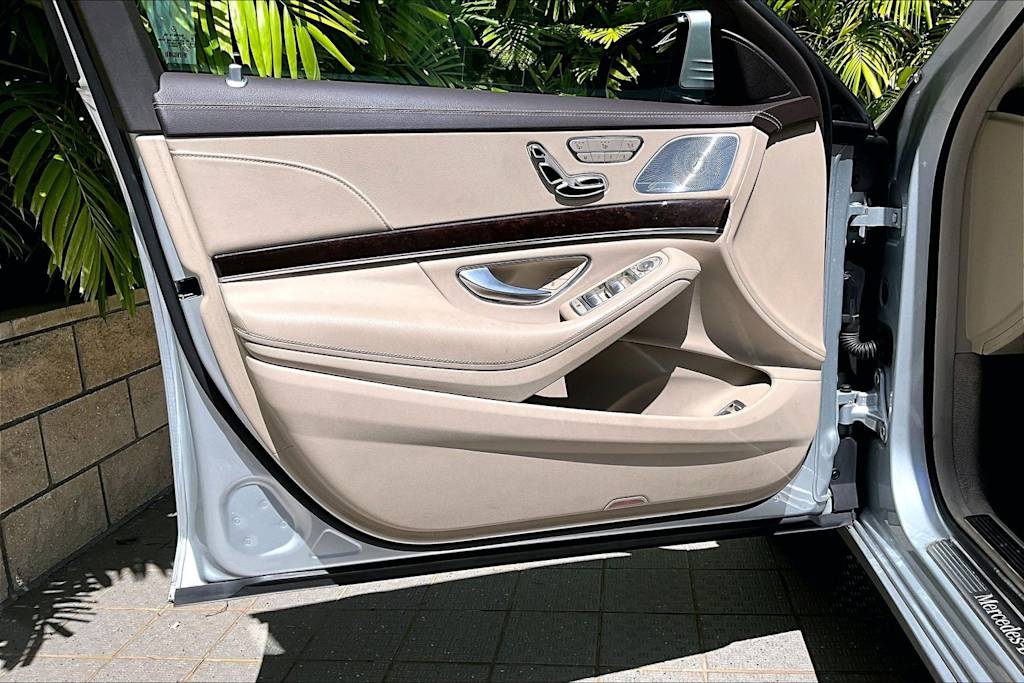 Thumbnail: 2019 Mercedes-Benz S-Class - 27