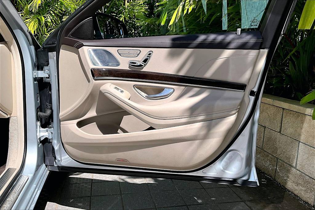 Thumbnail: 2019 Mercedes-Benz S-Class - 28