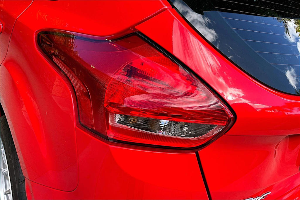 Thumbnail: 2018 Ford Focus - 32
