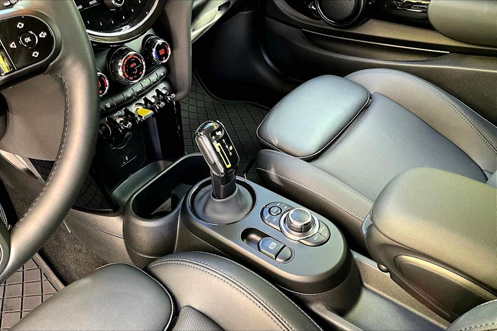 Thumbnail: 2024 MINI Cooper - 17