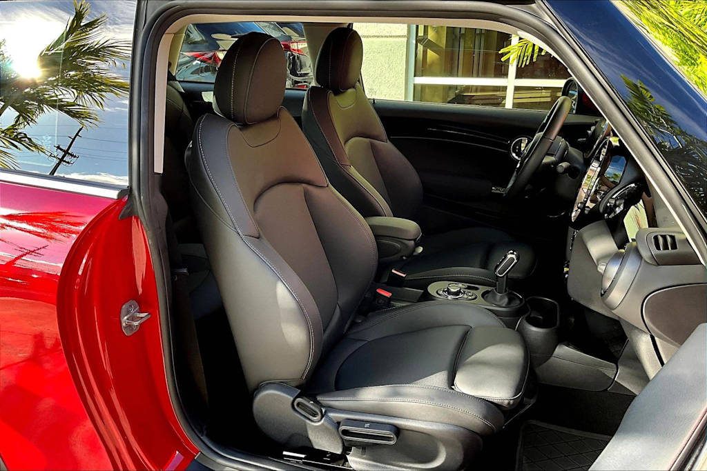 Thumbnail: 2024 MINI Cooper - 12