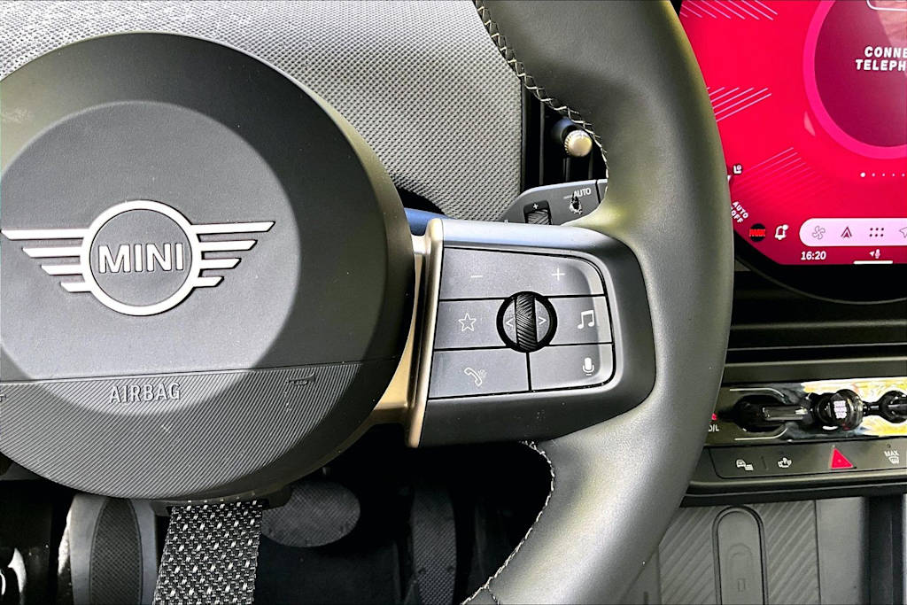 Thumbnail: 2025 MINI Cooper - 24