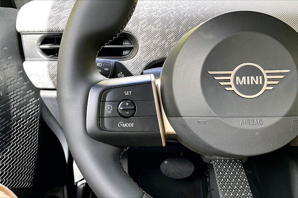 Thumbnail: 2025 MINI Cooper - 23