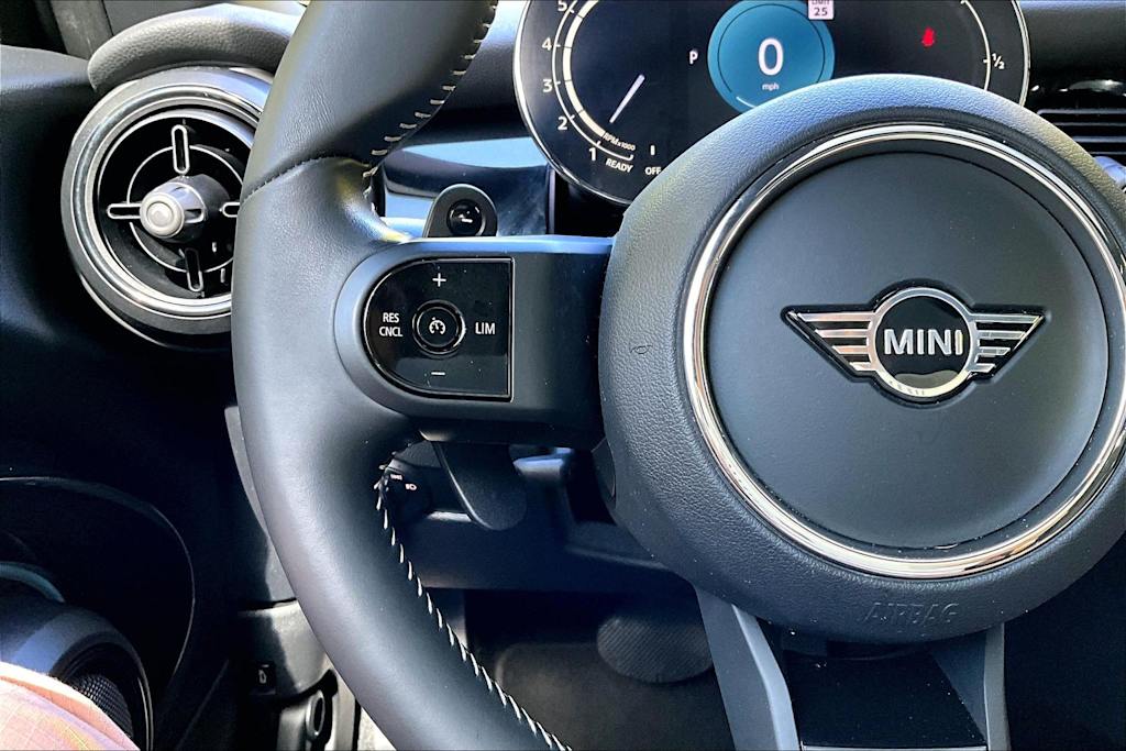 Thumbnail: 2023 MINI Cooper - 25