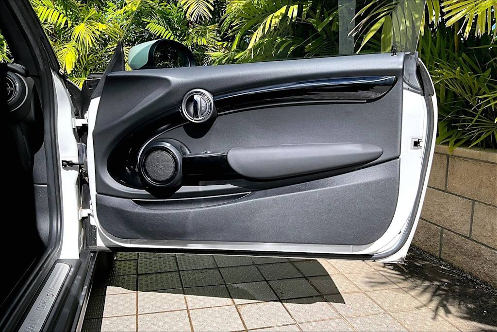Thumbnail: 2023 MINI Cooper - 28