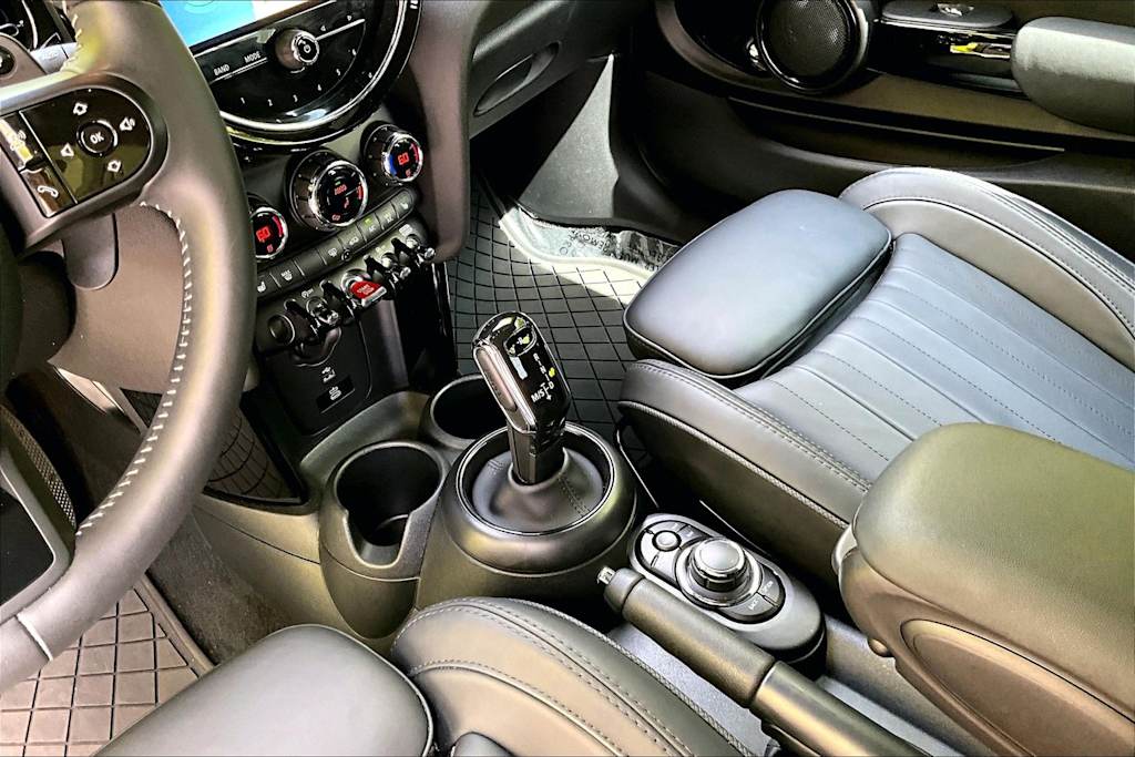 Thumbnail: 2024 MINI Cooper - 17